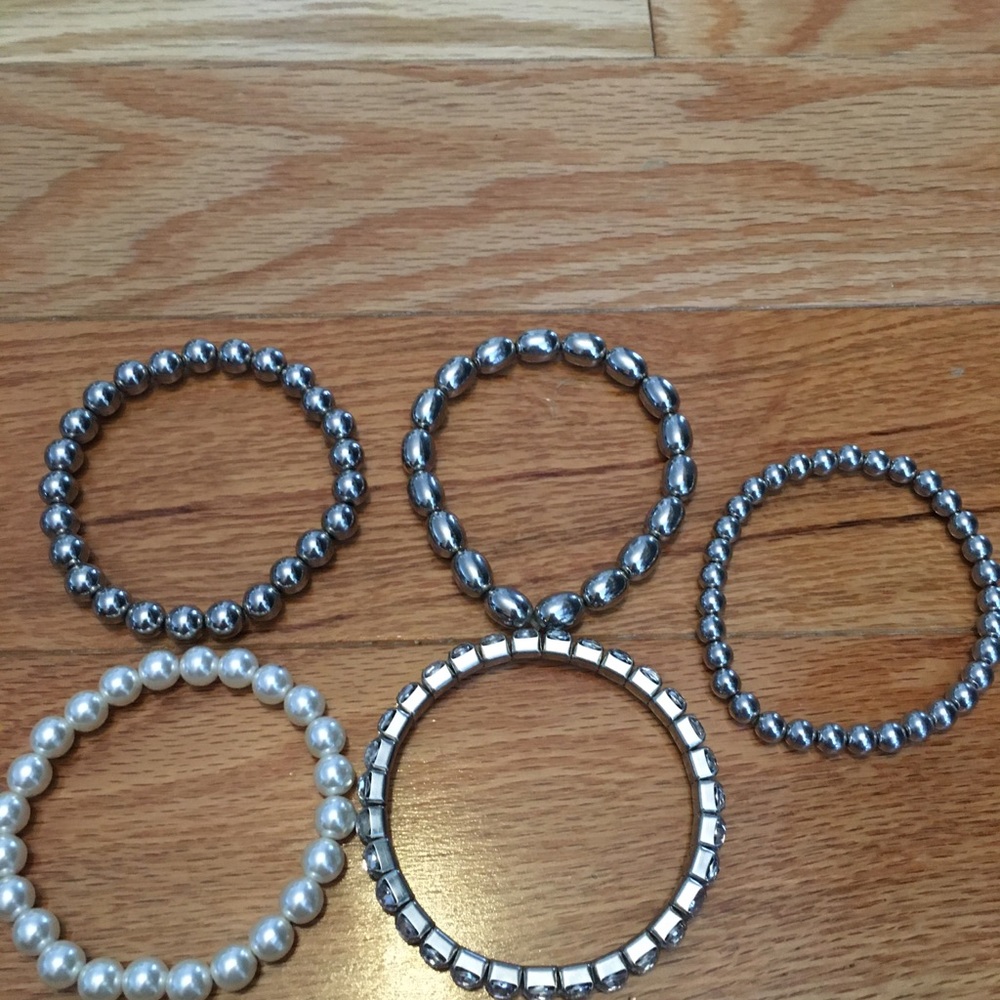 Bracelets - Picture 2 of 3